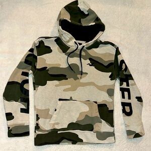 Hollister camo hoodie